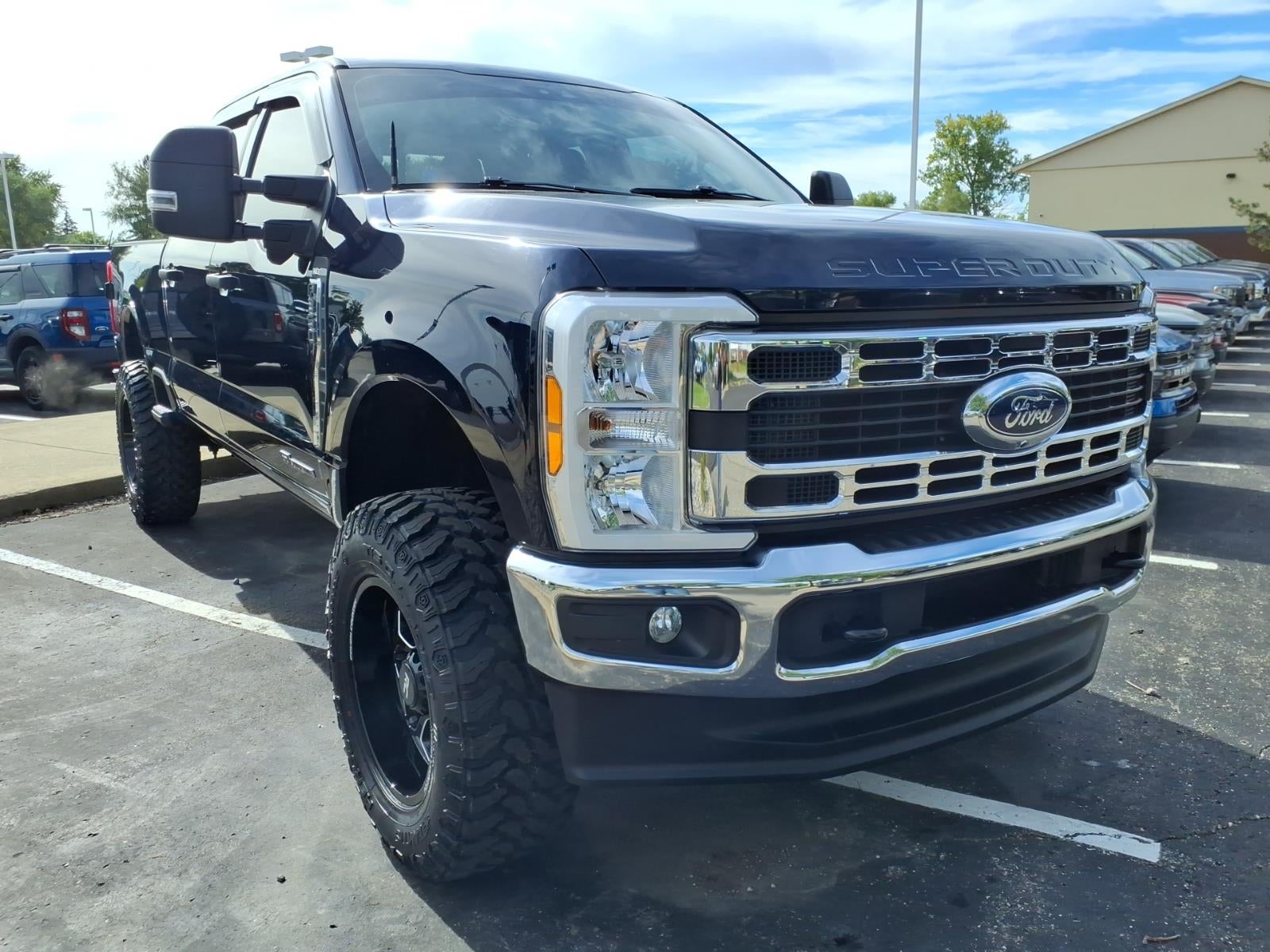 2025 Ford F-350 Super Duty XLT