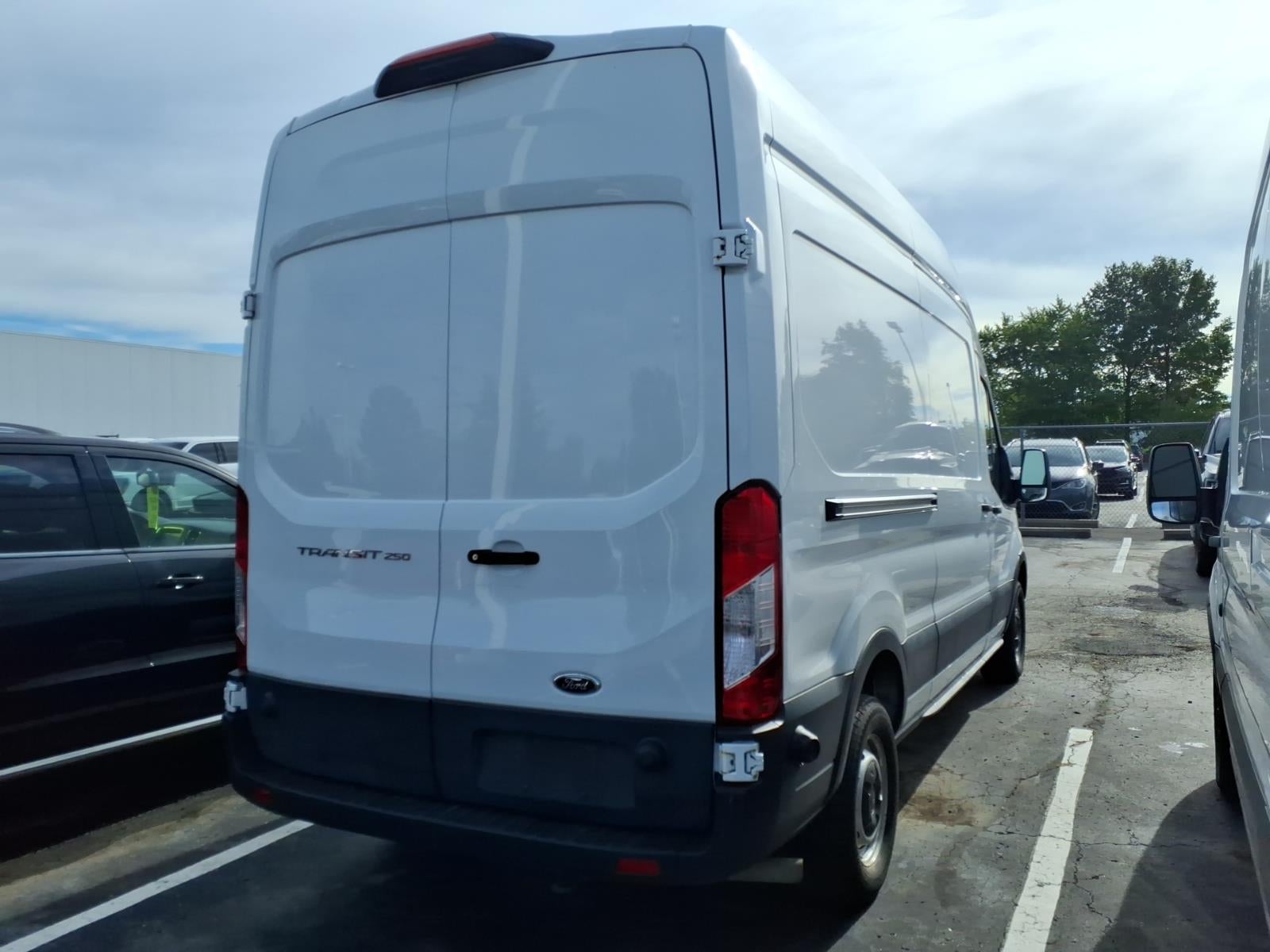 2024 Ford Transit 250