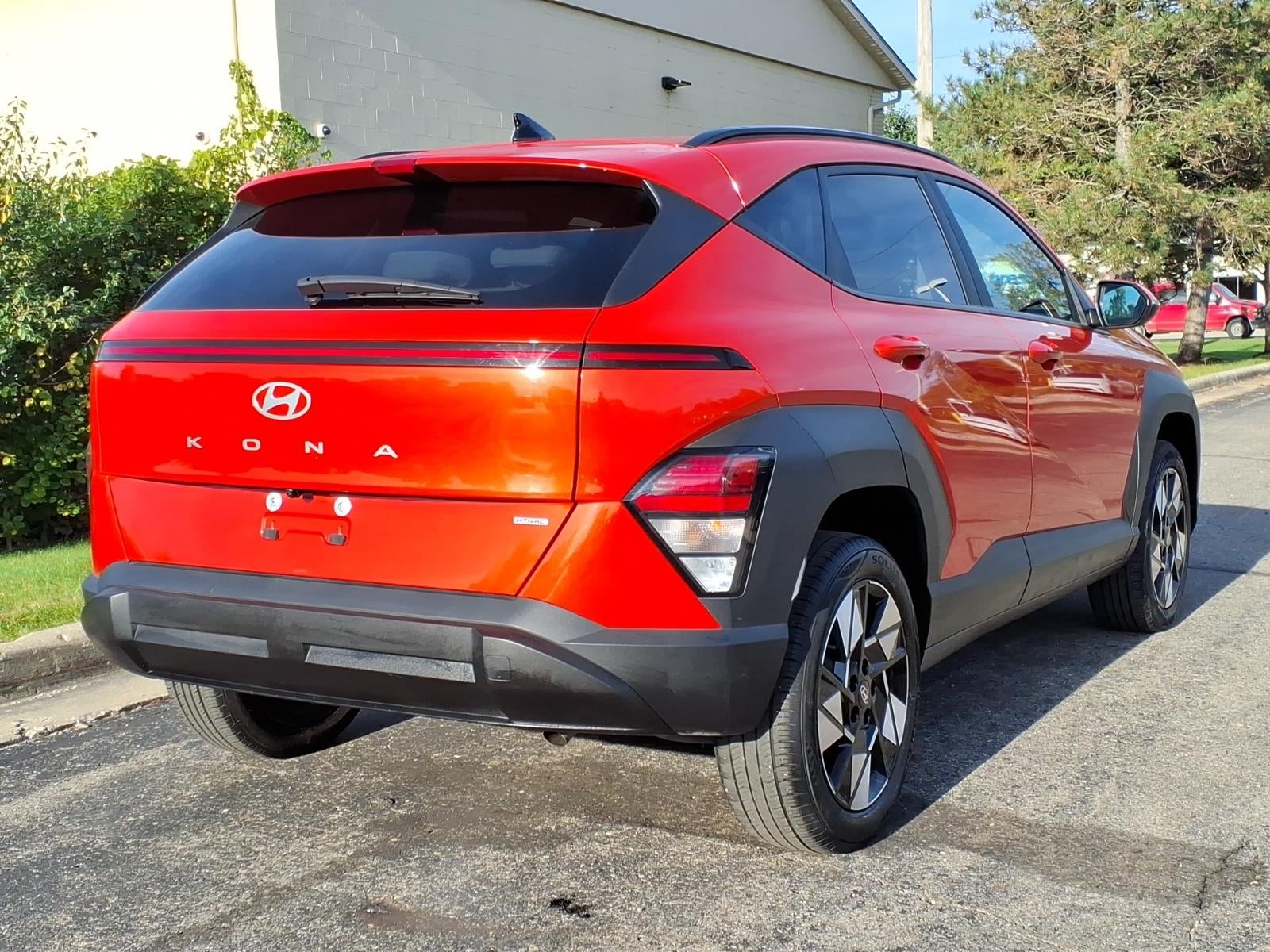 2025 Hyundai KONA SEL