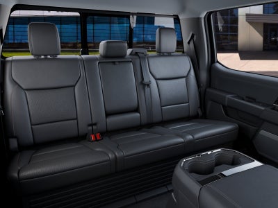 2027 Ford Super Duty F-350® Lariat®