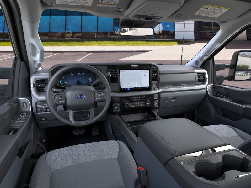 2026 Ford Super Duty F-350® XLT